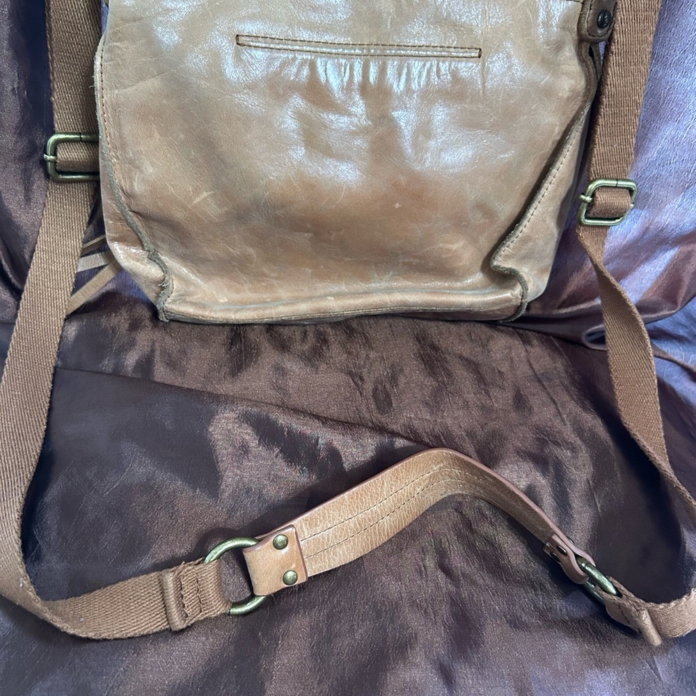 The Sak Silverlake floral crossbody - Picture 6 of 7